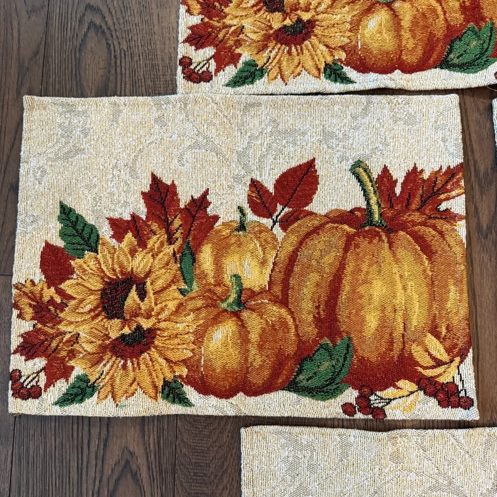 Vintage placemats designed with sunflower & pumpkins, set of 4